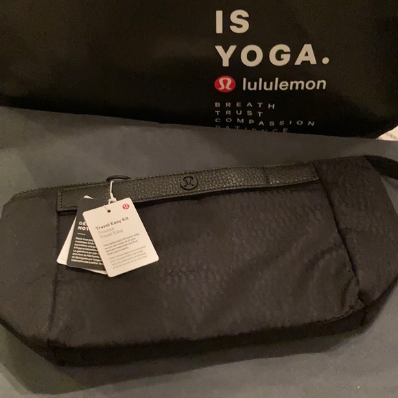 NWT lululemon Travel Easy Kit - Picture 4 of 6